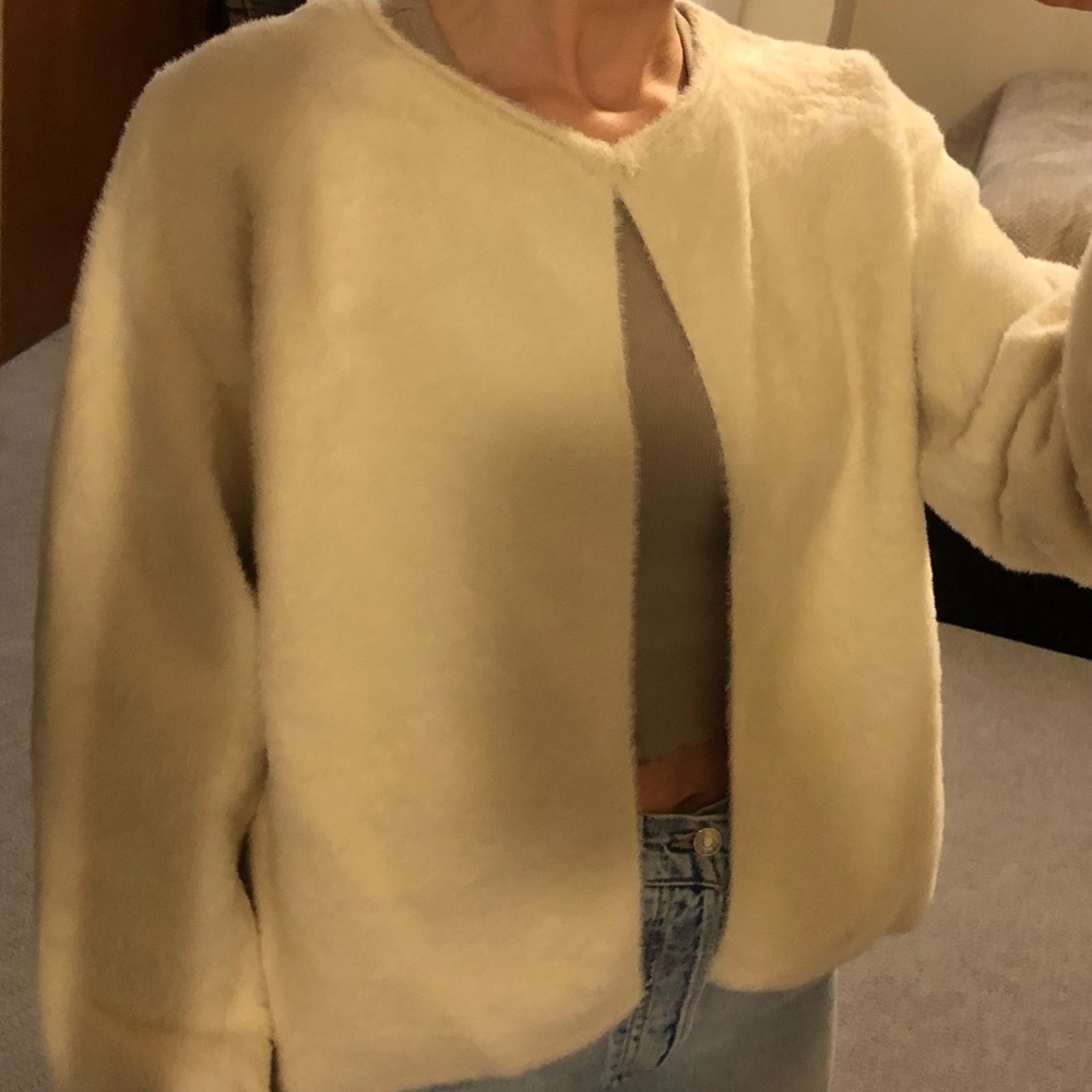 Max Studio Sweater - Picture 2 of 10